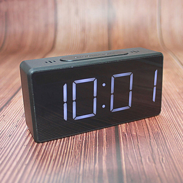 ساعت رومیزی دیجیتال مدل SNOOZE-LIGHT