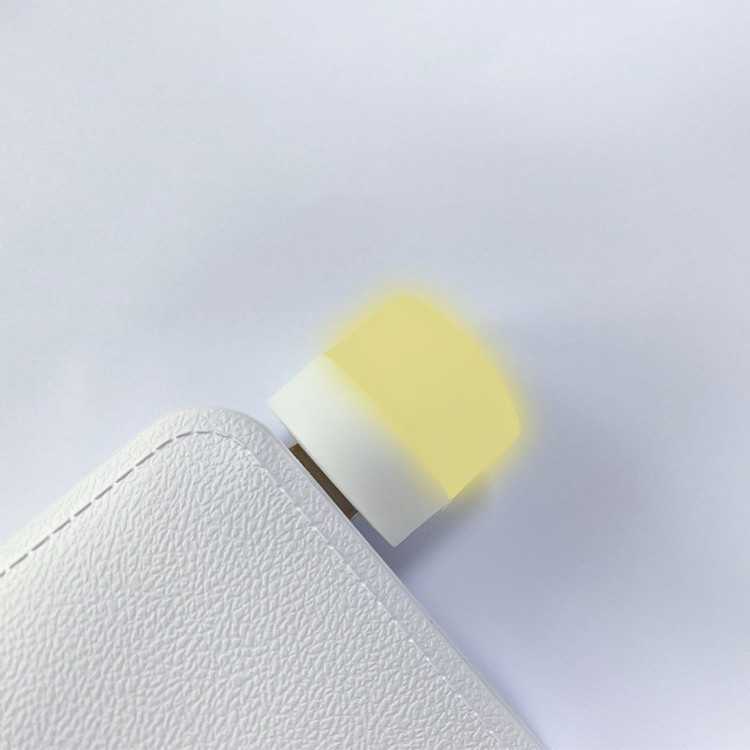 لامپ ال ای دی USB مدل Denmen01