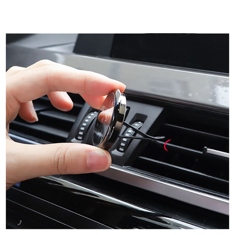 ساعت آنالوگ رو داشبورد خودرو مدل MR-PEUGEOT